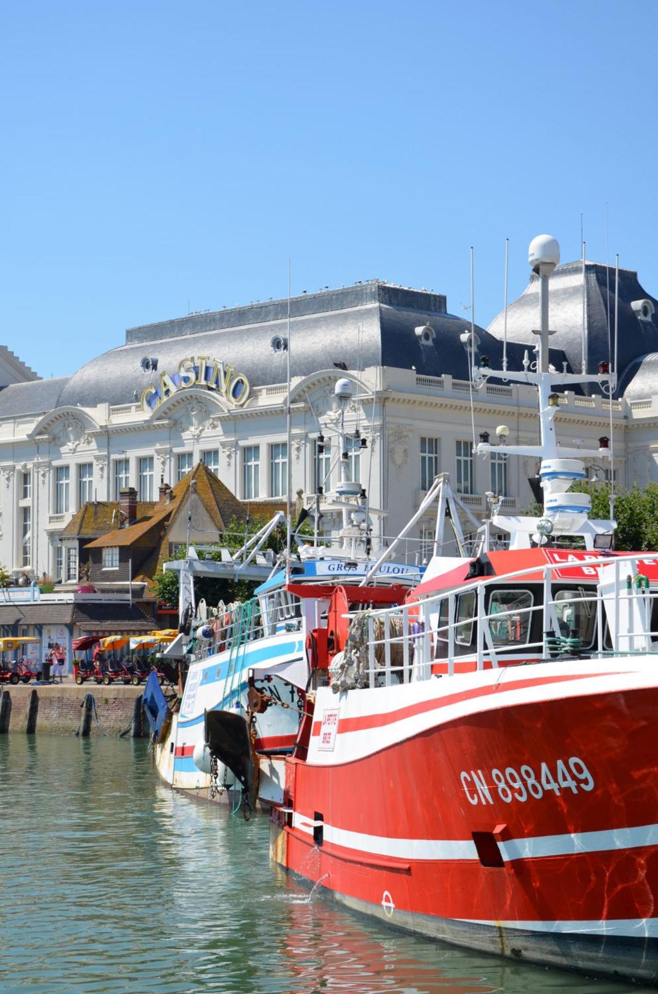 Le Trouville - Hotel De Charme Екстериор снимка