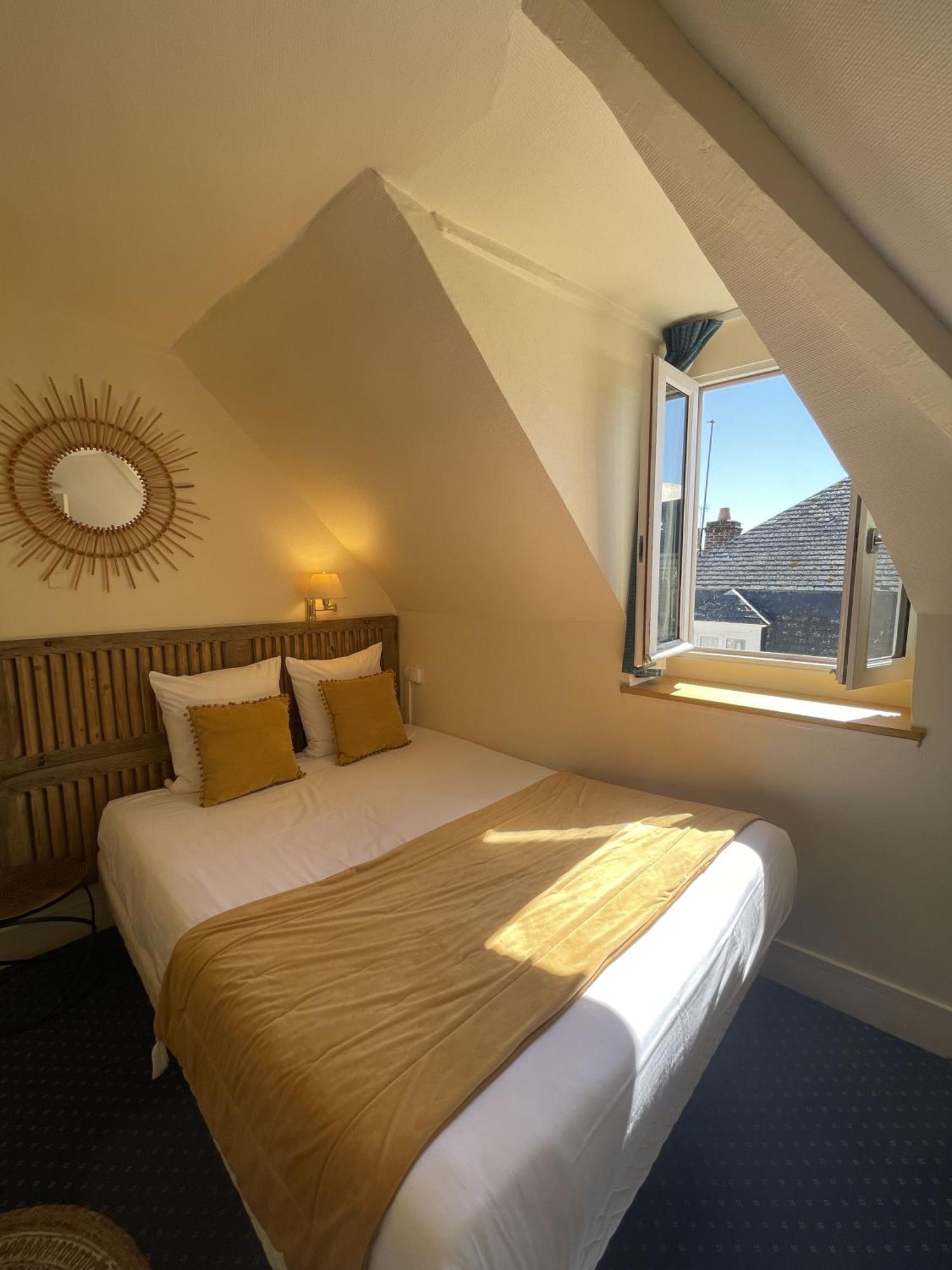 Le Trouville - Hotel De Charme Екстериор снимка