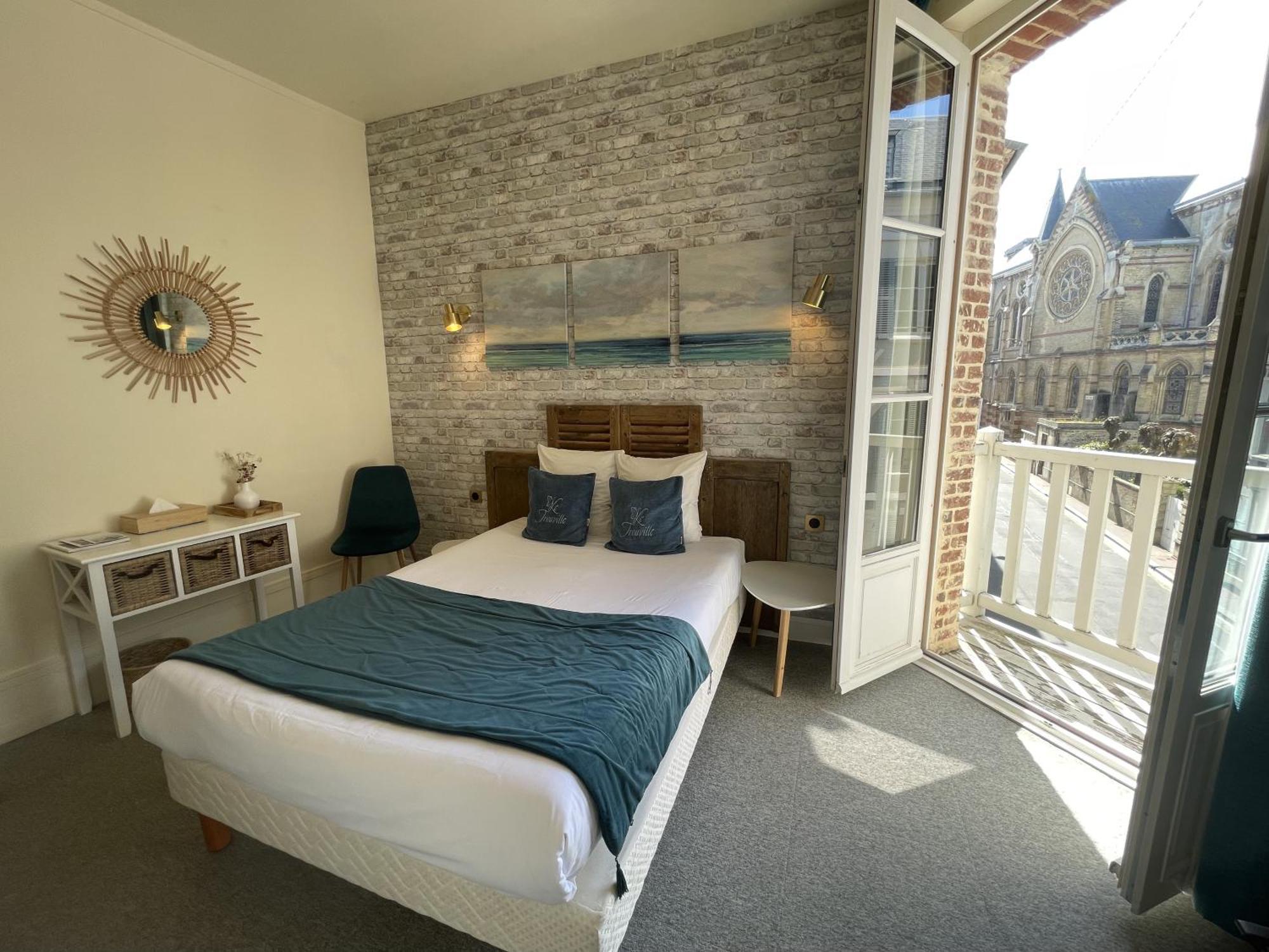 Le Trouville - Hotel De Charme Екстериор снимка